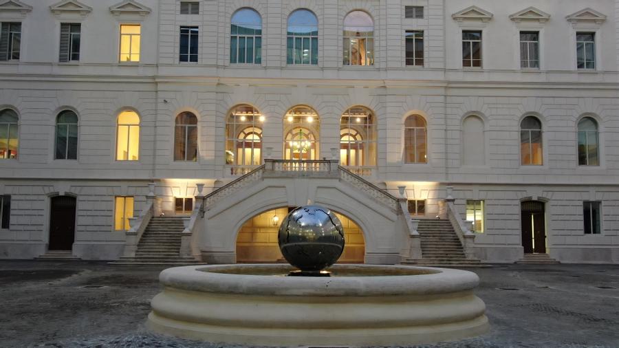 Palazzo Dante Sede unitaria dell'Intelligence italiana corte interna.jpg