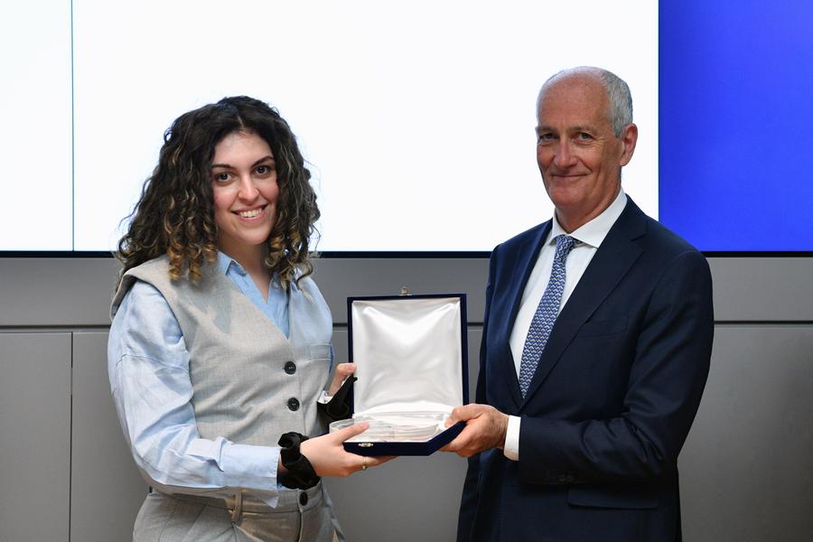 FOTO PREMIO 12.JPG
