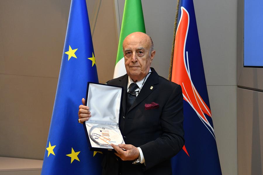 FOTO PREMIO 17.JPG